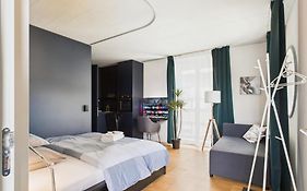 Modernes Studio An Bester Lage